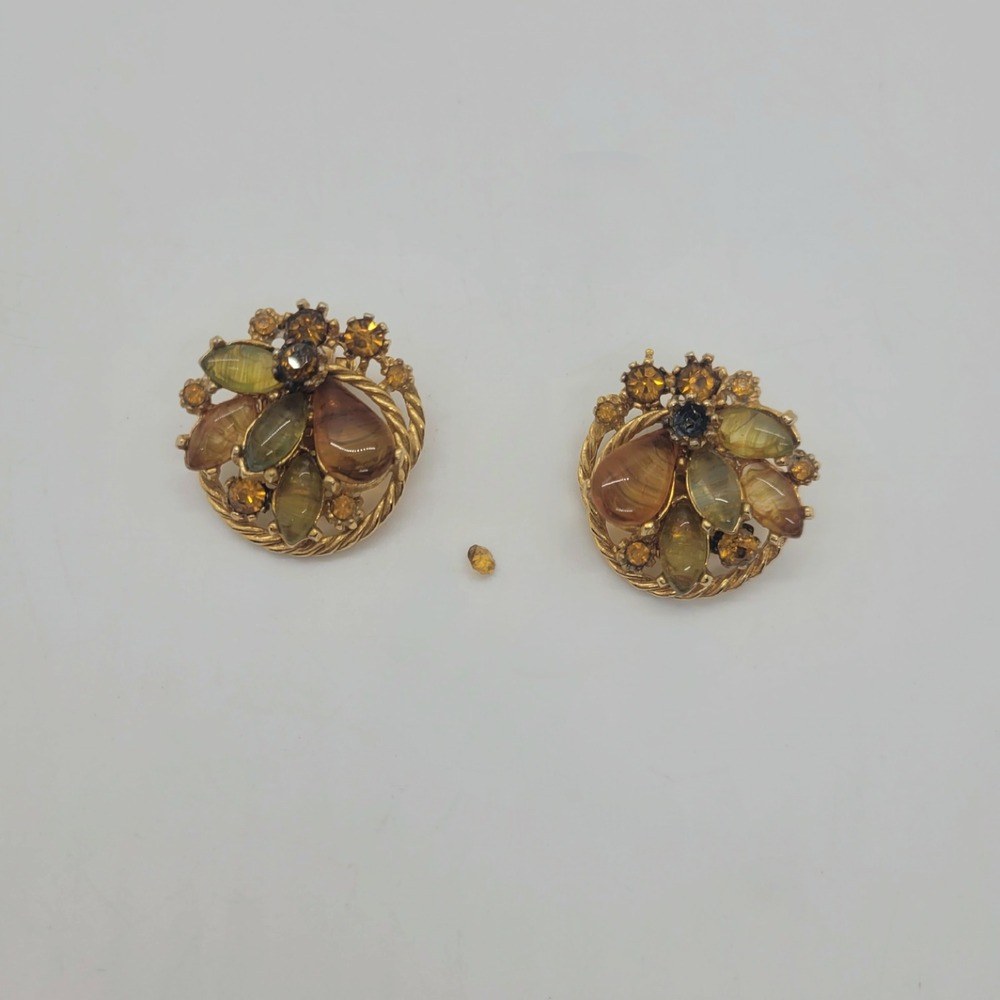 Vintageβ Art Signed Clip On Earrings Amber Topaz Rhinestone Gold Tone Cluster